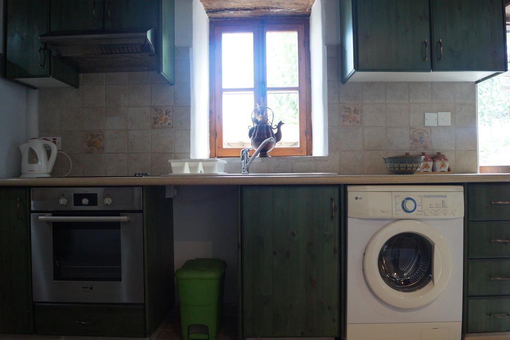 Makrinari Tis Pano Geitonias Hébergement de vacances Salamiou